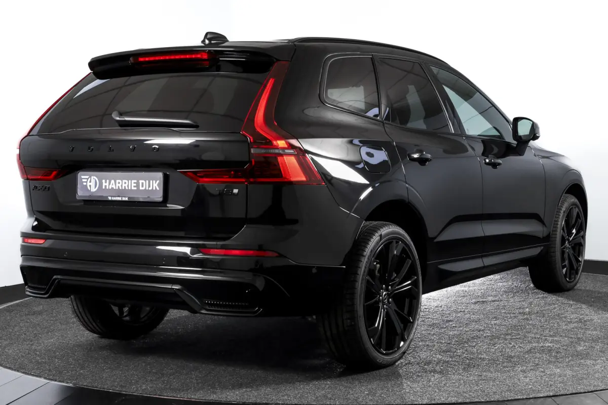 2.0 T8 Plug-in hybrid AWD Plus Black Edition | S/K Panodak | 360 Camera | Head-Up | Harman/Kardon | Dig.  Cockpit | Adapt. Cruise | Stoel-+Stuurverw. | NAV+App.Connect | Auto.Airco | LM 21" 
