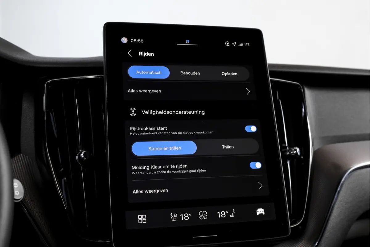 2.0 T8 Plug-in hybrid AWD Plus Black Edition | S/K Panodak | 360 Camera | Head-Up | Harman/Kardon | Dig.  Cockpit | Adapt. Cruise | Stoel-+Stuurverw. | NAV+App.Connect | Auto.Airco | LM 21" 