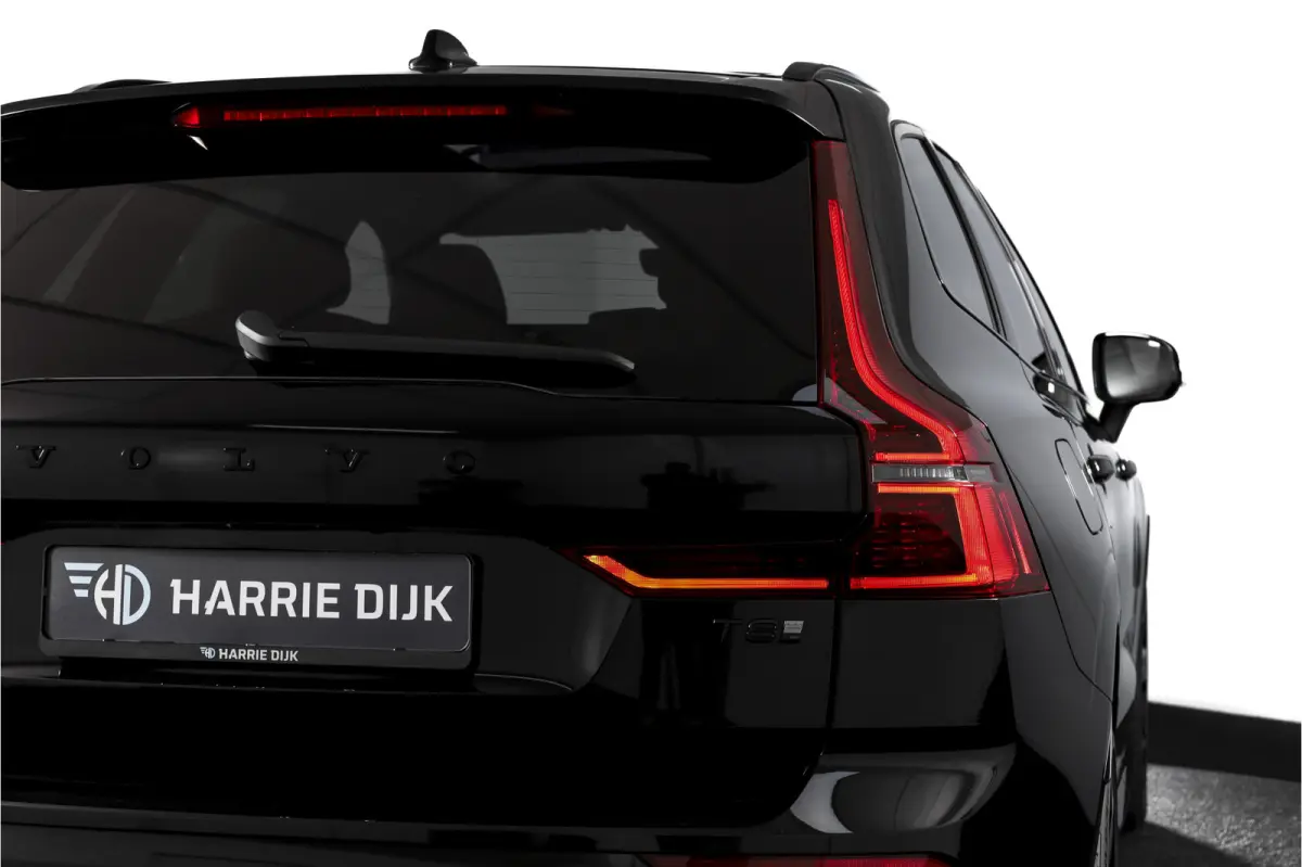 2.0 T8 Plug-in hybrid AWD Plus Black Edition | S/K Panodak | 360 Camera | Head-Up | Harman/Kardon | Dig.  Cockpit | Adapt. Cruise | Stoel-+Stuurverw. | NAV+App.Connect | Auto.Airco | LM 21" 