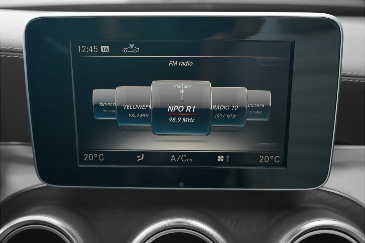 250 Premium Plus AMG Luchtvering 360° Airscarf