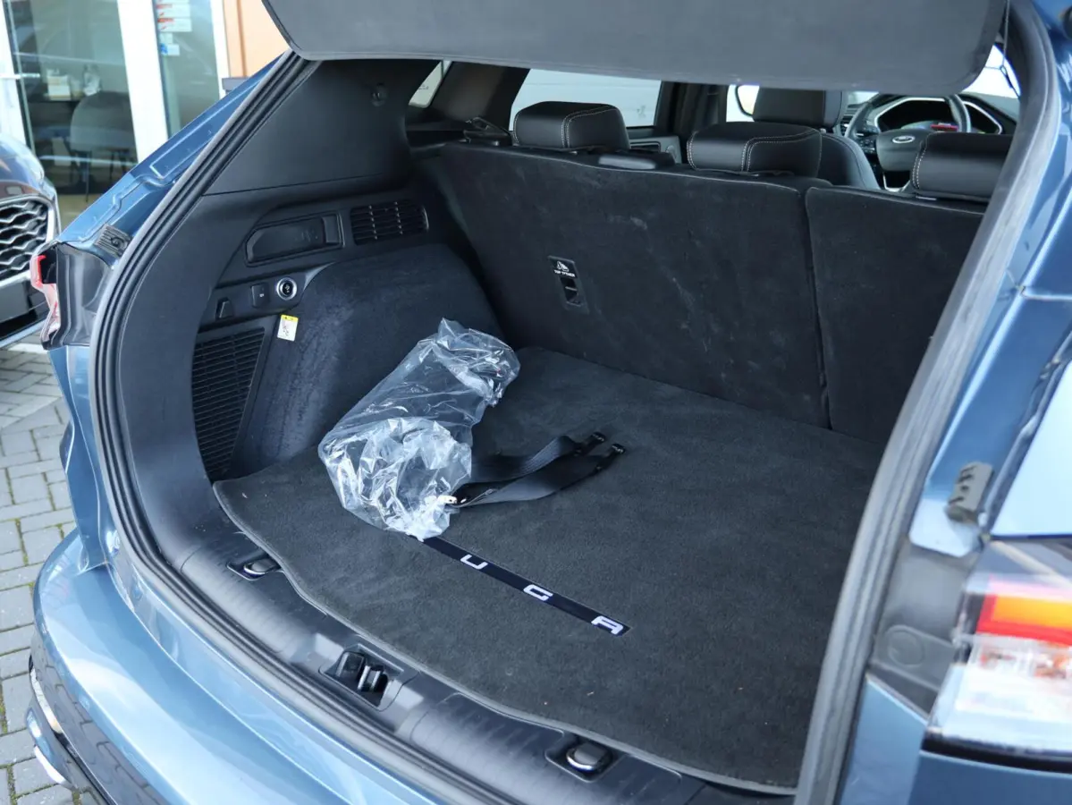 2.5 PHEV Vignale Elek. wegklapbare trekhaak | Panoramadak