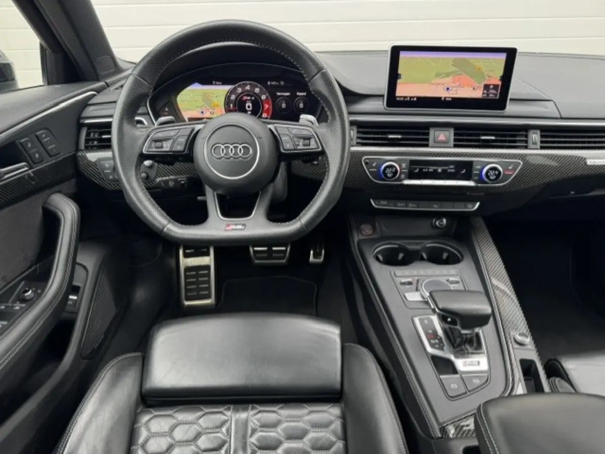2.9 TFSI RS 4 quattro - Dealer onderhouden - Volledig origineel - Ceramic remmen - Panorama dak - NardoGrey -Massage