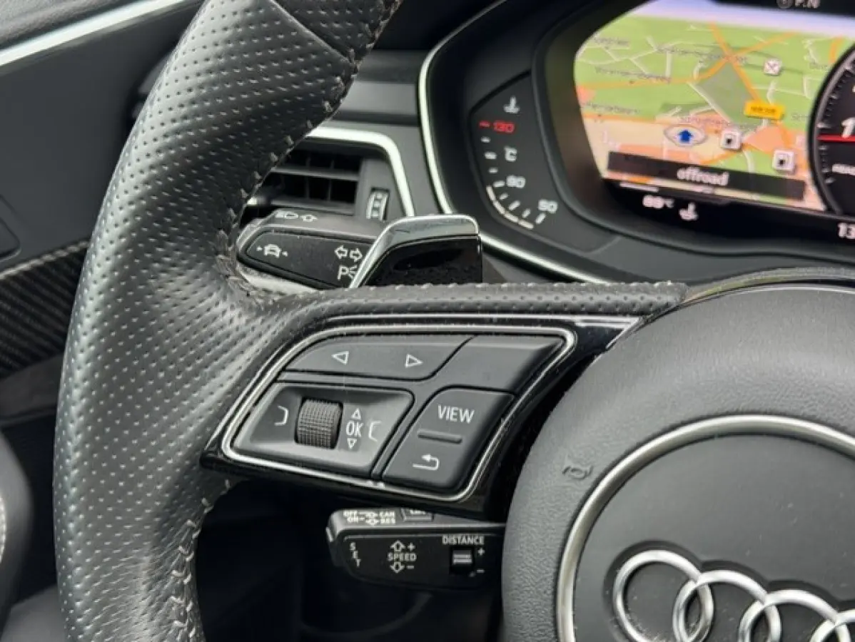 2.9 TFSI RS 4 quattro - Dealer onderhouden - Volledig origineel - Ceramic remmen - Panorama dak - NardoGrey -Massage