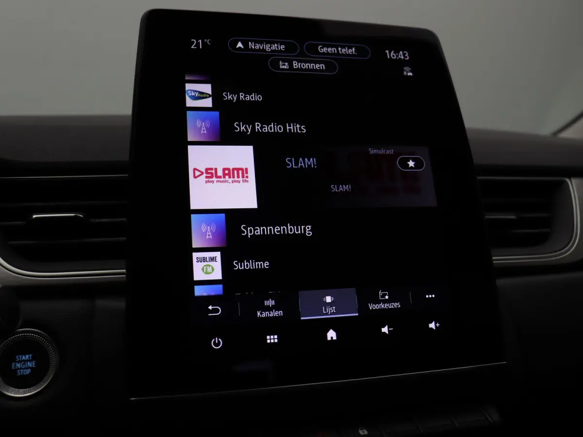 1.6 E-Tech Plug-in Hybrid 160 Intens | Adaptieve Cruise Control | Stuurwielverwarming | Navigatie | Achteruitrijcamera | Blinde Hoek Detectie