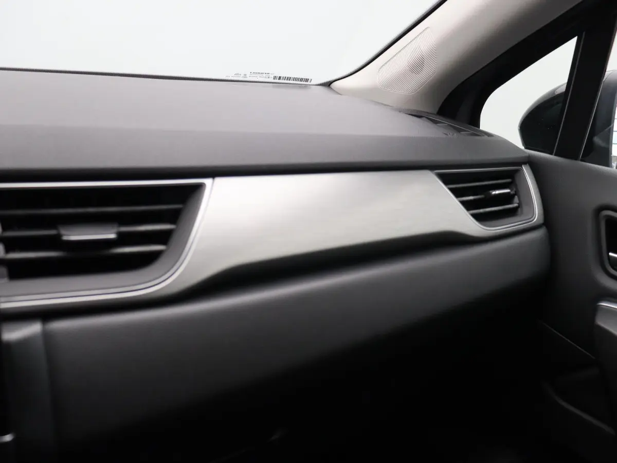 1.6 E-Tech Plug-in Hybrid 160 Intens | Adaptieve Cruise Control | Stuurwielverwarming | Navigatie | Achteruitrijcamera | Blinde Hoek Detectie