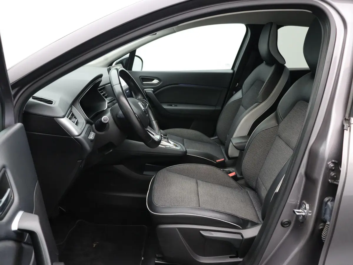 1.6 E-Tech Plug-in Hybrid 160 Intens | Adaptieve Cruise Control | Stuurwielverwarming | Navigatie | Achteruitrijcamera | Blinde Hoek Detectie