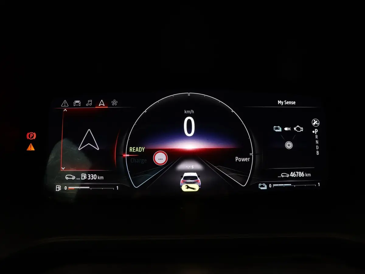1.6 E-Tech Hybrid 145 Techno | Automaat | Climate control | Achteruitrijcamera | Cruise control |