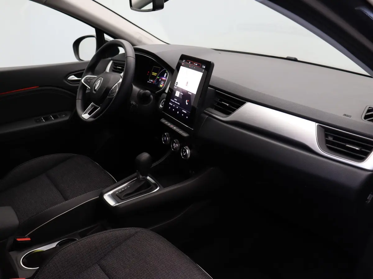 1.6 E-Tech Hybrid 145 Techno | Automaat | Climate control | Achteruitrijcamera | Cruise control |