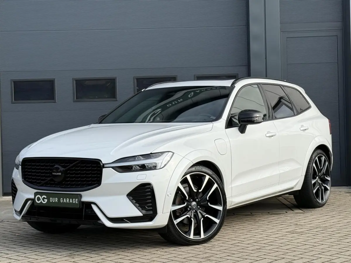 2.0 T8 AWD R-Design|Facelift|Lucht|B&W|Pano|22''