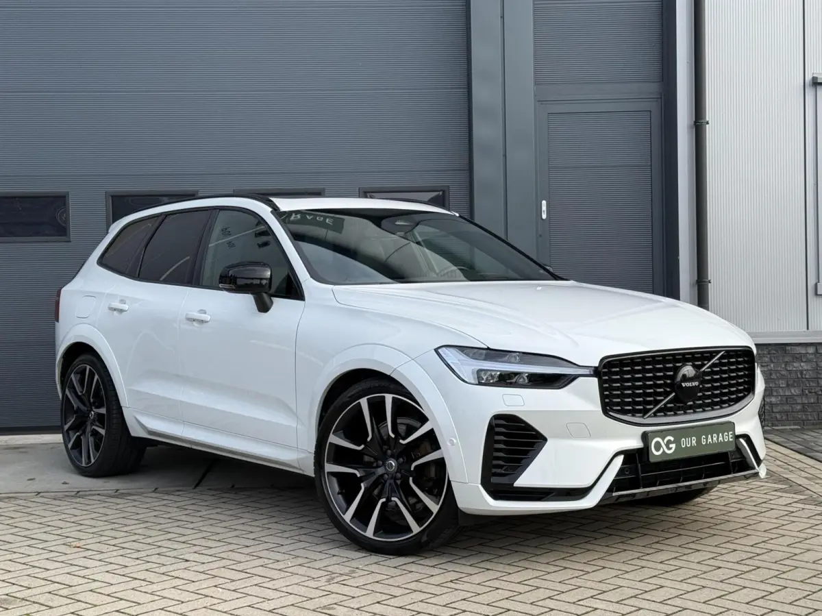 2.0 T8 AWD R-Design|Facelift|Lucht|B&W|Pano|22''