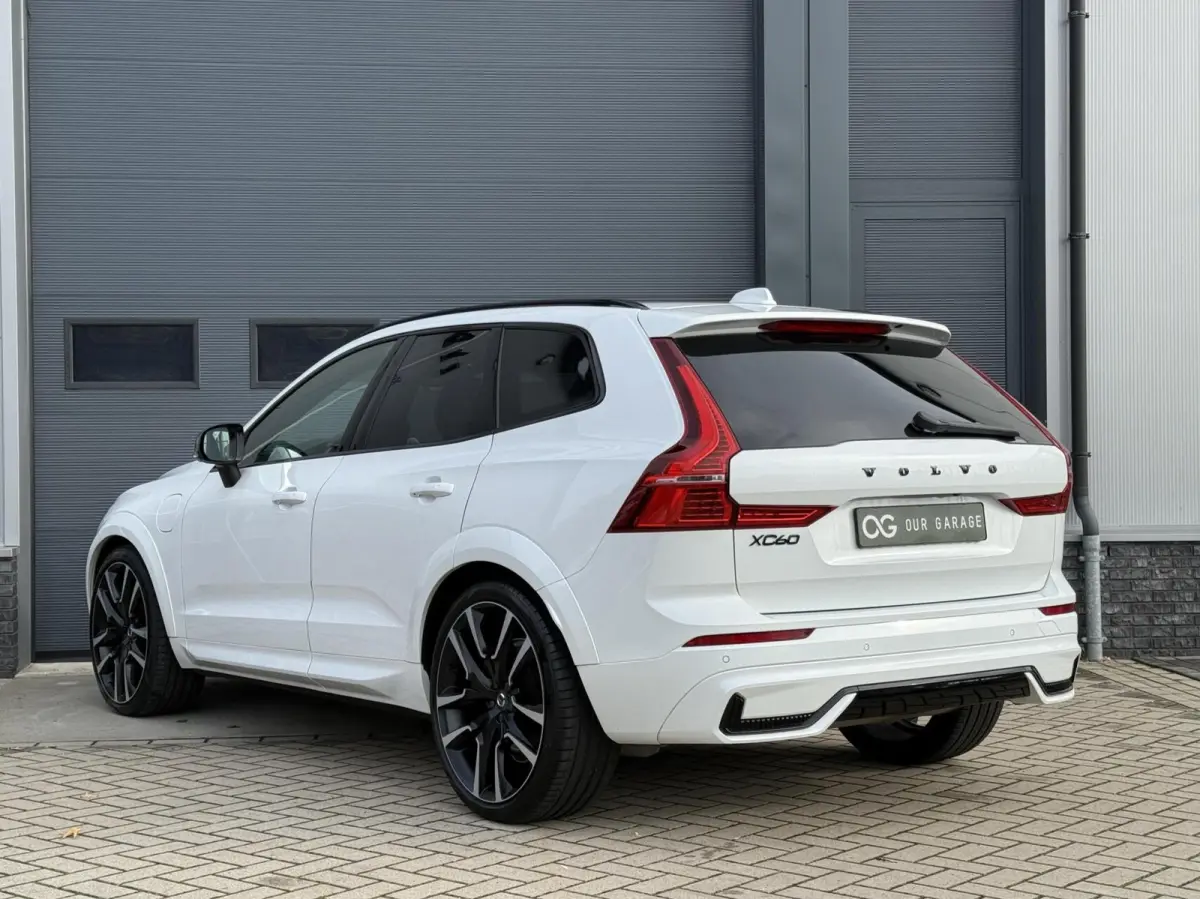 2.0 T8 AWD R-Design|Facelift|Lucht|B&W|Pano|22''
