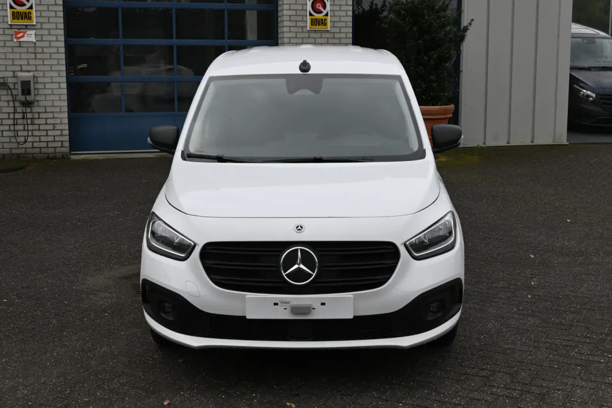 112 Pro L2 51 kWh Climate controle, Snellader, Zitcomfort pakket, Armsteun, Etc.