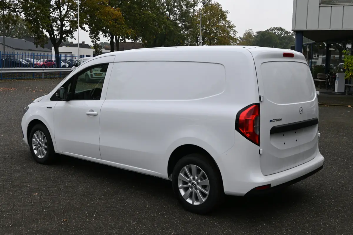 112 Pro L2 51 kWh Climate controle, Snellader, Zitcomfort pakket, Armsteun, Etc.