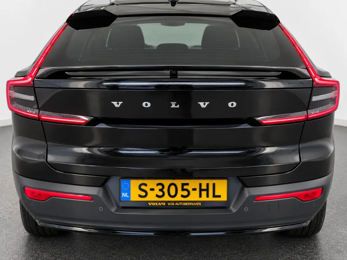 Recharge Plus 69 kWh SoH 95% Panoramadak Camera Apple Carplay Android Auto Navigatie Adaptive Cruise Control Warmtepomp Stoel- en stuurverwarming Keyless Entry Climate Control