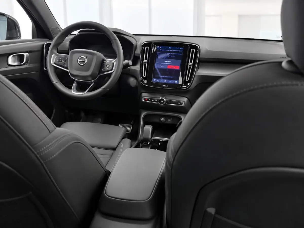 Recharge Plus 69 kWh SoH 95% Panoramadak Camera Apple Carplay Android Auto Navigatie Adaptive Cruise Control Warmtepomp Stoel- en stuurverwarming Keyless Entry Climate Control