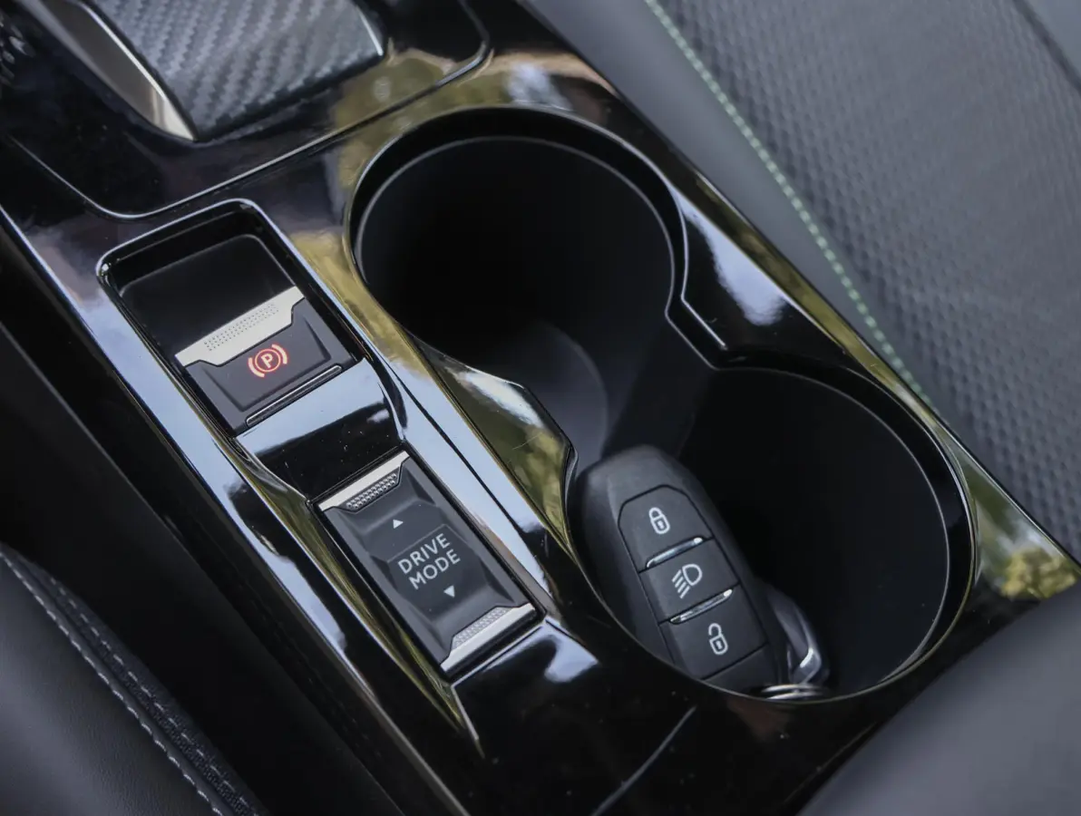 1.2 145pk Hybrid GT | Navigatie | Camera voor en achter | Adaptive Cruise Control | Draadloos Apple Carplay en Android Auto | Full LED kolampen