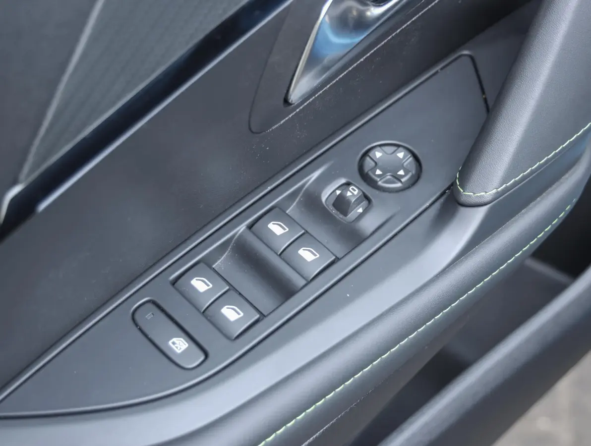 1.2 145pk Hybrid GT | Navigatie | Camera voor en achter | Adaptive Cruise Control | Draadloos Apple Carplay en Android Auto | Full LED kolampen