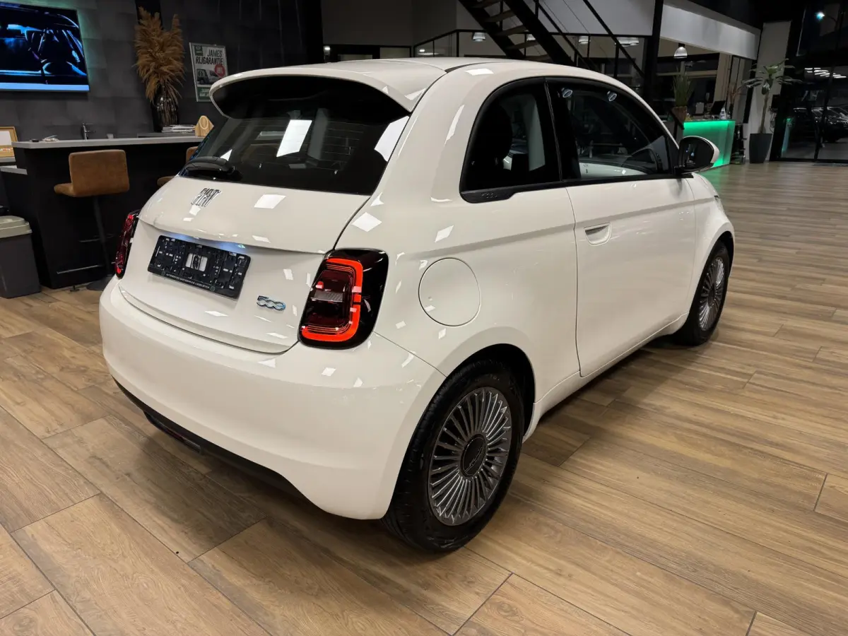 Urban 42 kWh |AIRCO|SNELLADEN|16" INCH LM VELGEN|CARPLAY|LED|