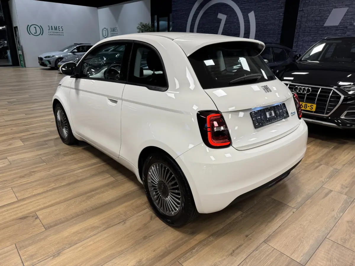 Urban 42 kWh |AIRCO|SNELLADEN|16" INCH LM VELGEN|CARPLAY|LED|