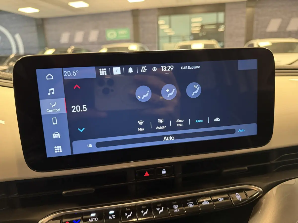 Urban 42 kWh |AIRCO|SNELLADEN|16" INCH LM VELGEN|CARPLAY|LED|
