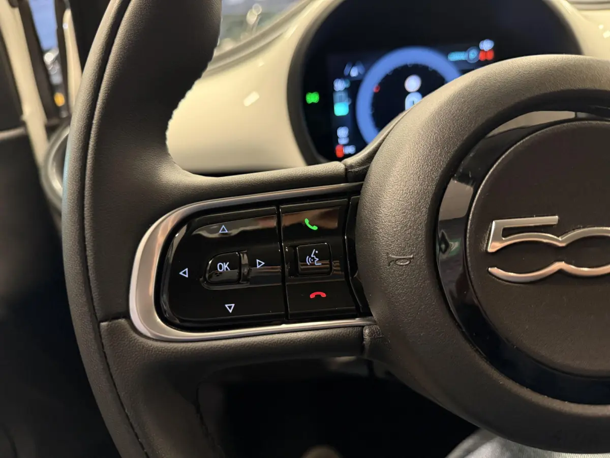 Urban 42 kWh |AIRCO|SNELLADEN|16" INCH LM VELGEN|CARPLAY|LED|