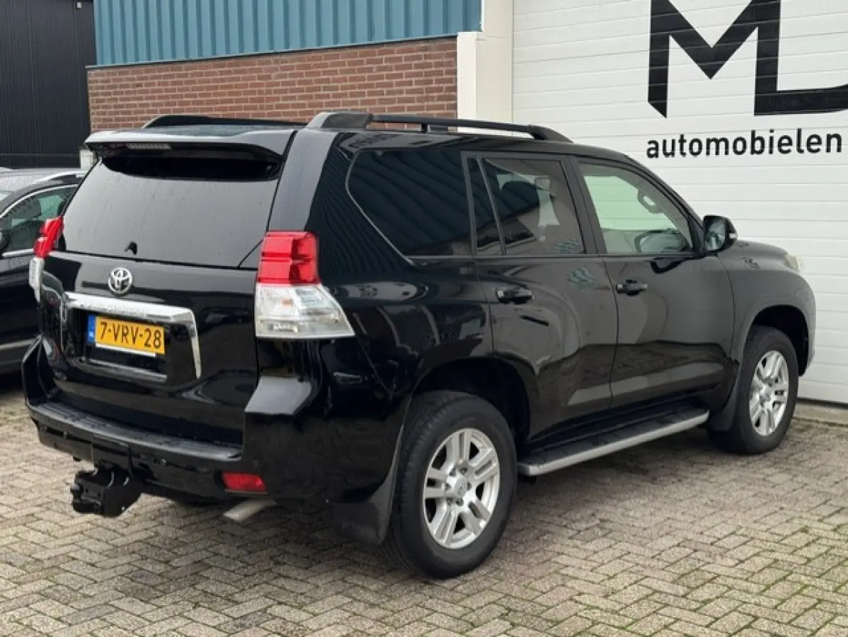 3.0 D-4D-F LX High Roof Window Van - NAP - Dealer onderhouden -Trekhaak-Grijs kenteken-bank voor geel aanwezig