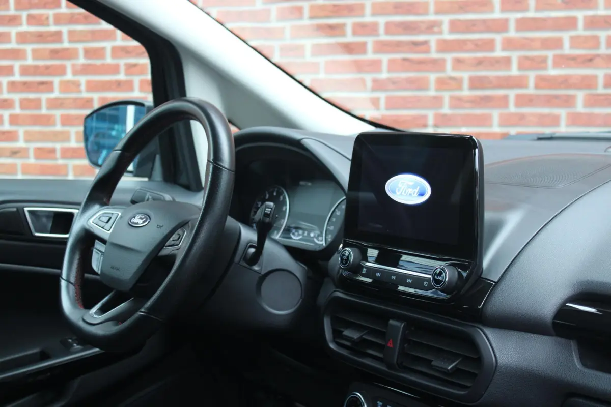 1.0 EcoBoost ST-Line | Trekhaak | Navi/Carplay/Android | Parkeersensoren |