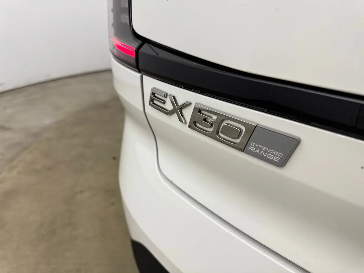 Single Motor Extended Range Plus Europa 69kWh | 19" Allseason | Stoel/Stuurverwarming | Elektr. verst. Stoelen | Harman Kardon | Adaptieve Cruise | BLIS | Parkeercamera