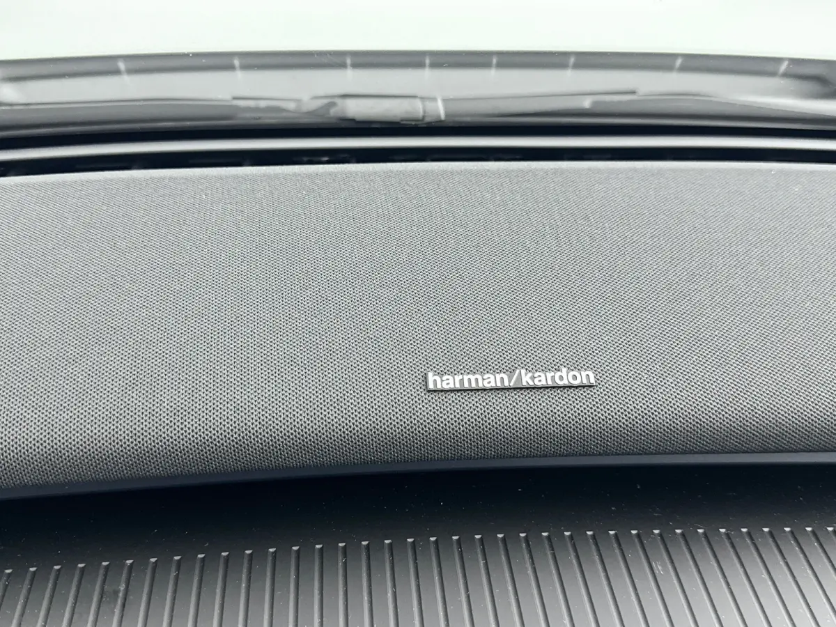 Single Motor Extended Range Plus Europa 69kWh | 19" Allseason | Stoel/Stuurverwarming | Elektr. verst. Stoelen | Harman Kardon | Adaptieve Cruise | BLIS | Parkeercamera