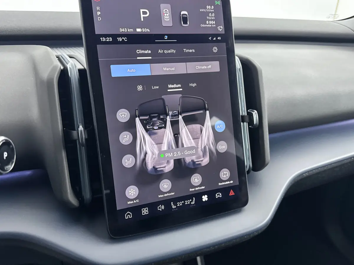 Single Motor Extended Range Plus Europa 69kWh | 19" Allseason | Stoel/Stuurverwarming | Elektr. verst. Stoelen | Harman Kardon | Adaptieve Cruise | BLIS | Parkeercamera
