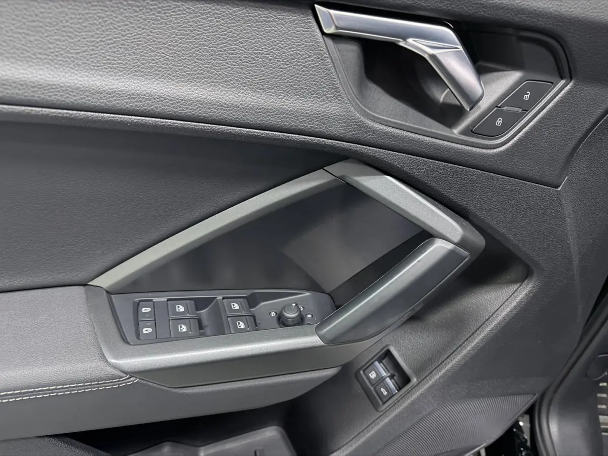 45 TFSI e 3x S-LINE BLACK-LINE 20'' NAVI/V-COCKIT/LEDER/CAM/ADAPT-CRUISE/DAB/CARPLAY///