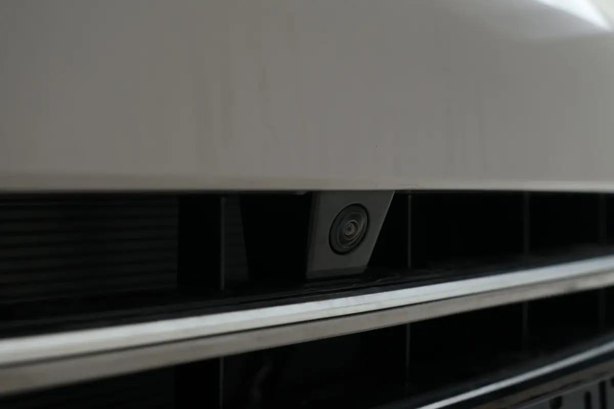 1.5 DM-i FWD Boost Plug in hybrid, Demo!