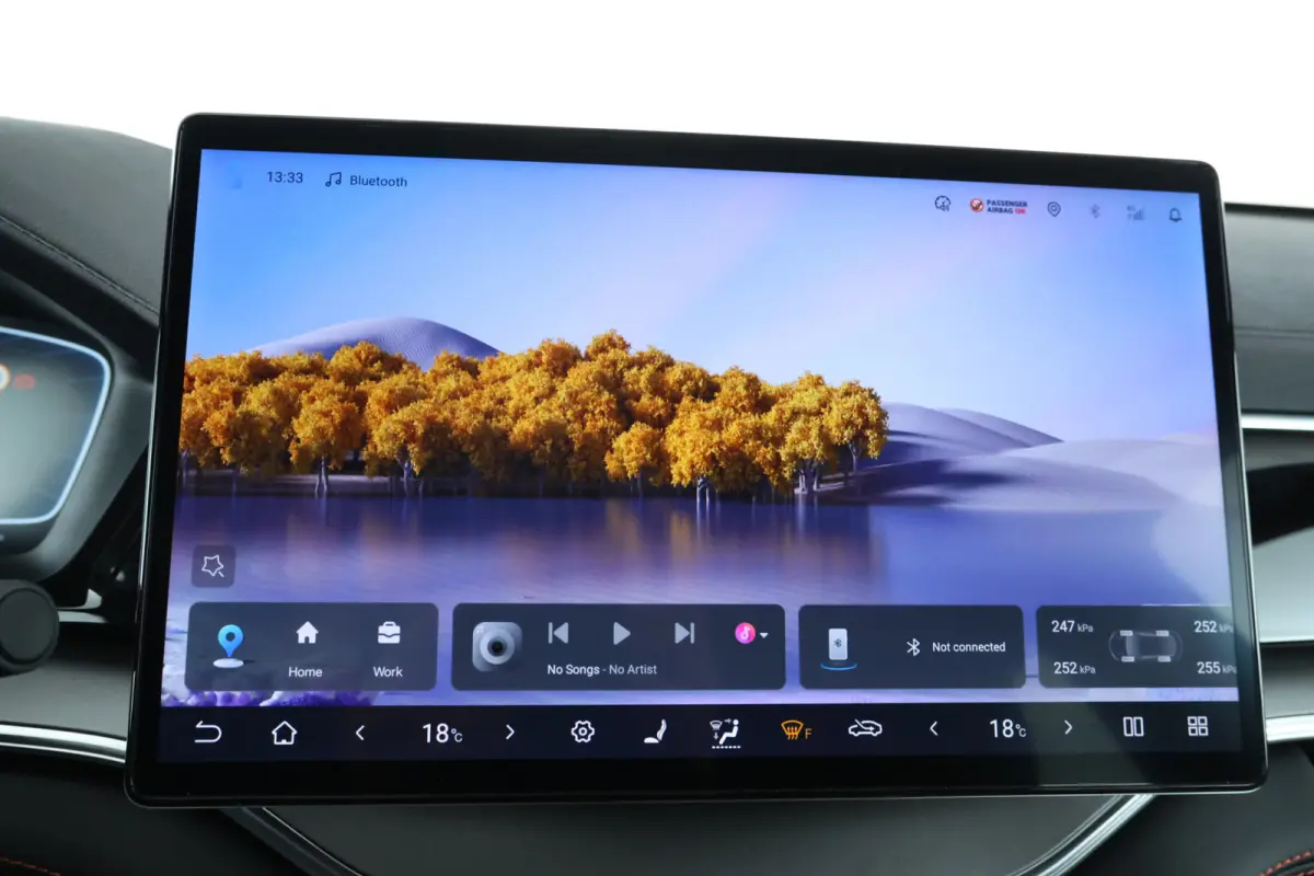 1.5 DM-i FWD Boost Plug in hybrid, Demo!