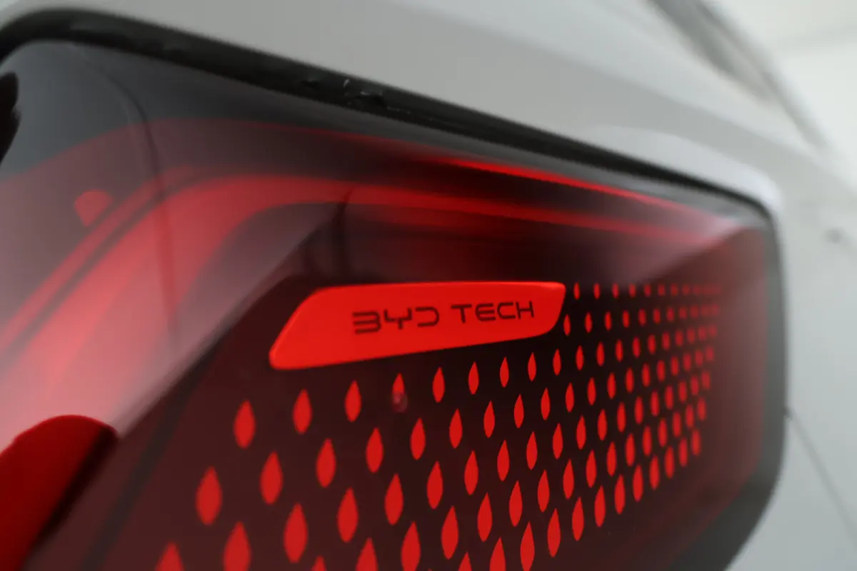 1.5 DM-i FWD Boost Plug in hybrid, Demo!