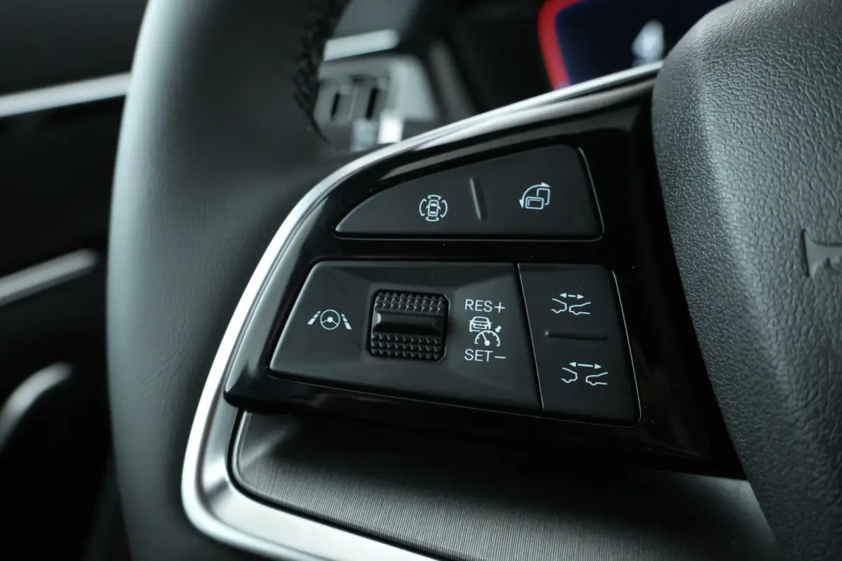 1.5 DM-i FWD Boost Plug in hybrid, Demo!