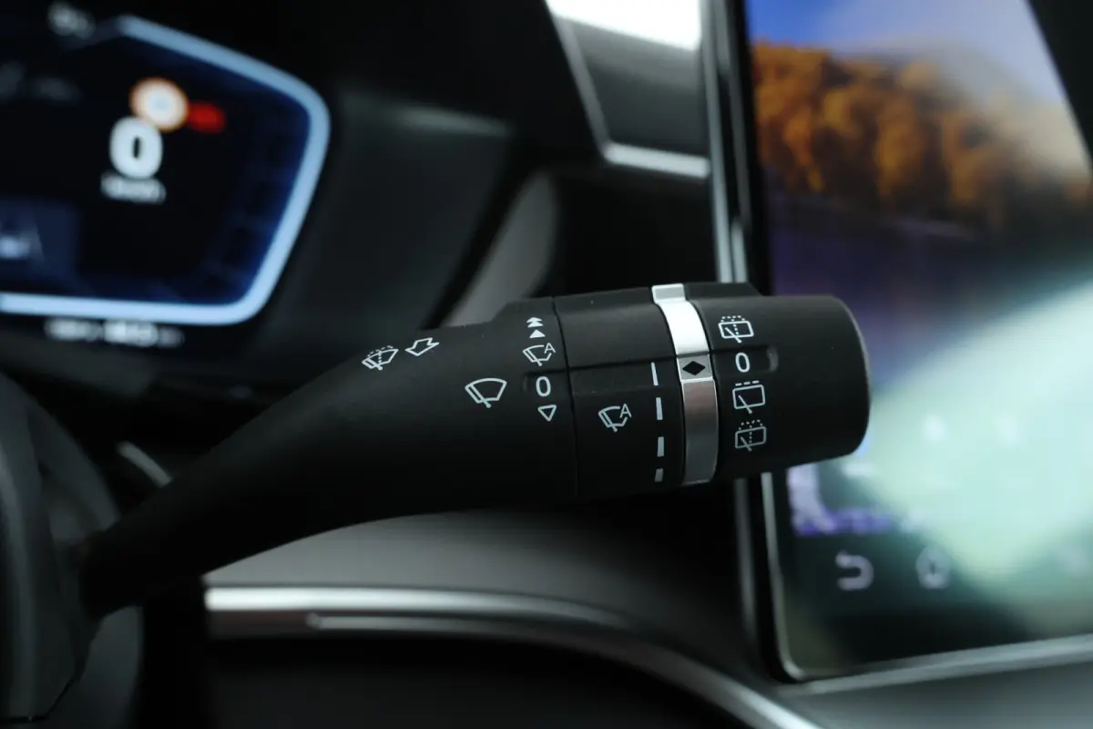 1.5 DM-i FWD Boost Plug in hybrid, Demo!