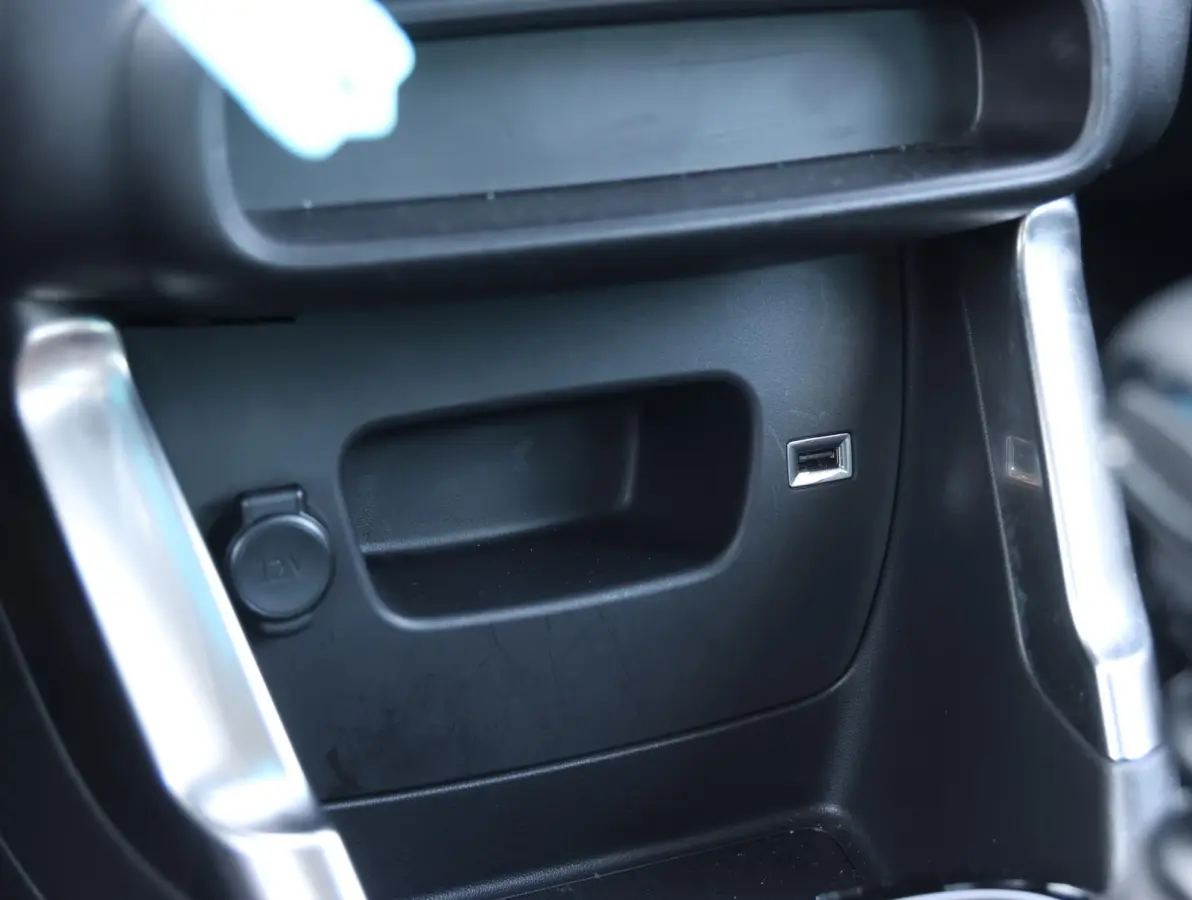 1.2 PureTech S&S Feel | 1ste Eigenaar | Navigatie | LED | Parkeersensor achter | Apple Carplay & Android Auto | DAB