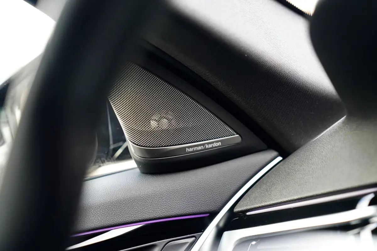 545e xDrive High Executive | Head Up Display | M-Kuipstoelen | Maxton-pakket | 360 Camera | harman/Kardon
