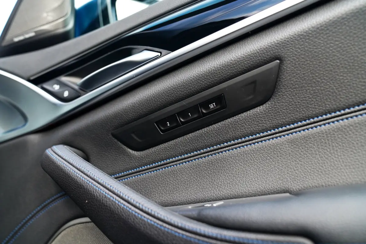 545e xDrive High Executive | Head Up Display | M-Kuipstoelen | Maxton-pakket | 360 Camera | harman/Kardon