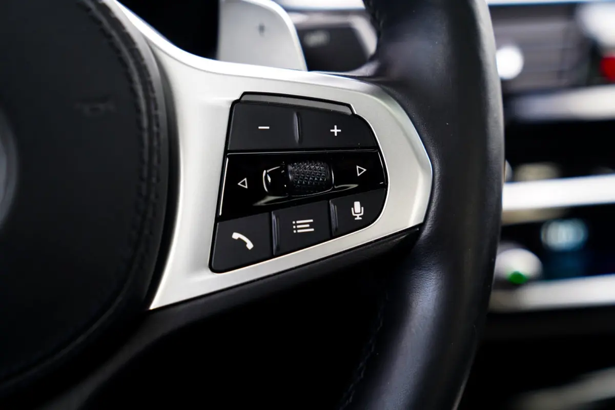 545e xDrive High Executive | Head Up Display | M-Kuipstoelen | Maxton-pakket | 360 Camera | harman/Kardon