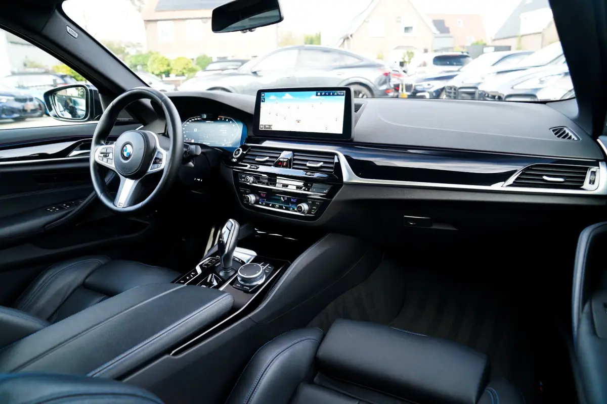 545e xDrive High Executive | Head Up Display | M-Kuipstoelen | Maxton-pakket | 360 Camera | harman/Kardon