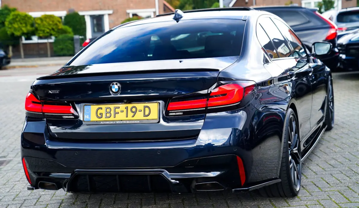 545e xDrive High Executive | Head Up Display | M-Kuipstoelen | Maxton-pakket | 360 Camera | harman/Kardon