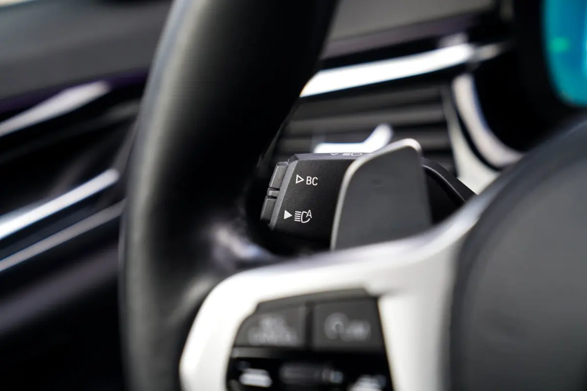 545e xDrive High Executive | Head Up Display | M-Kuipstoelen | Maxton-pakket | 360 Camera | harman/Kardon