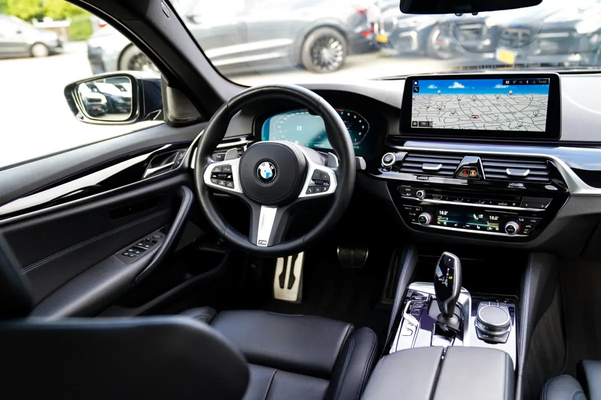 545e xDrive High Executive | Head Up Display | M-Kuipstoelen | Maxton-pakket | 360 Camera | harman/Kardon