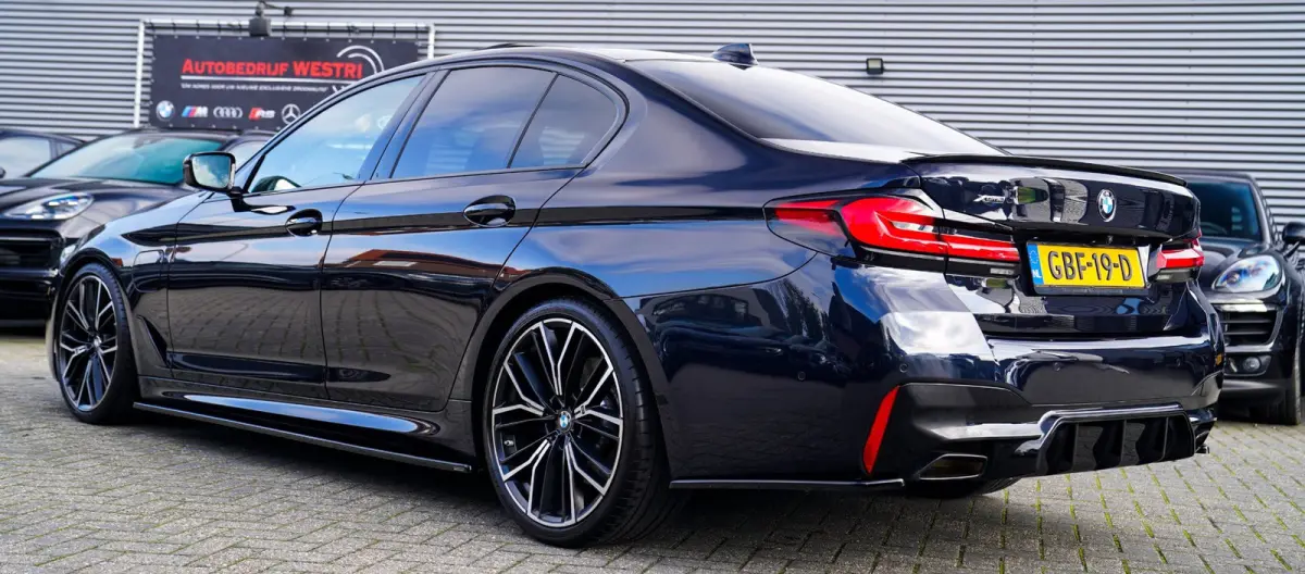 545e xDrive High Executive | Head Up Display | M-Kuipstoelen | Maxton-pakket | 360 Camera | harman/Kardon