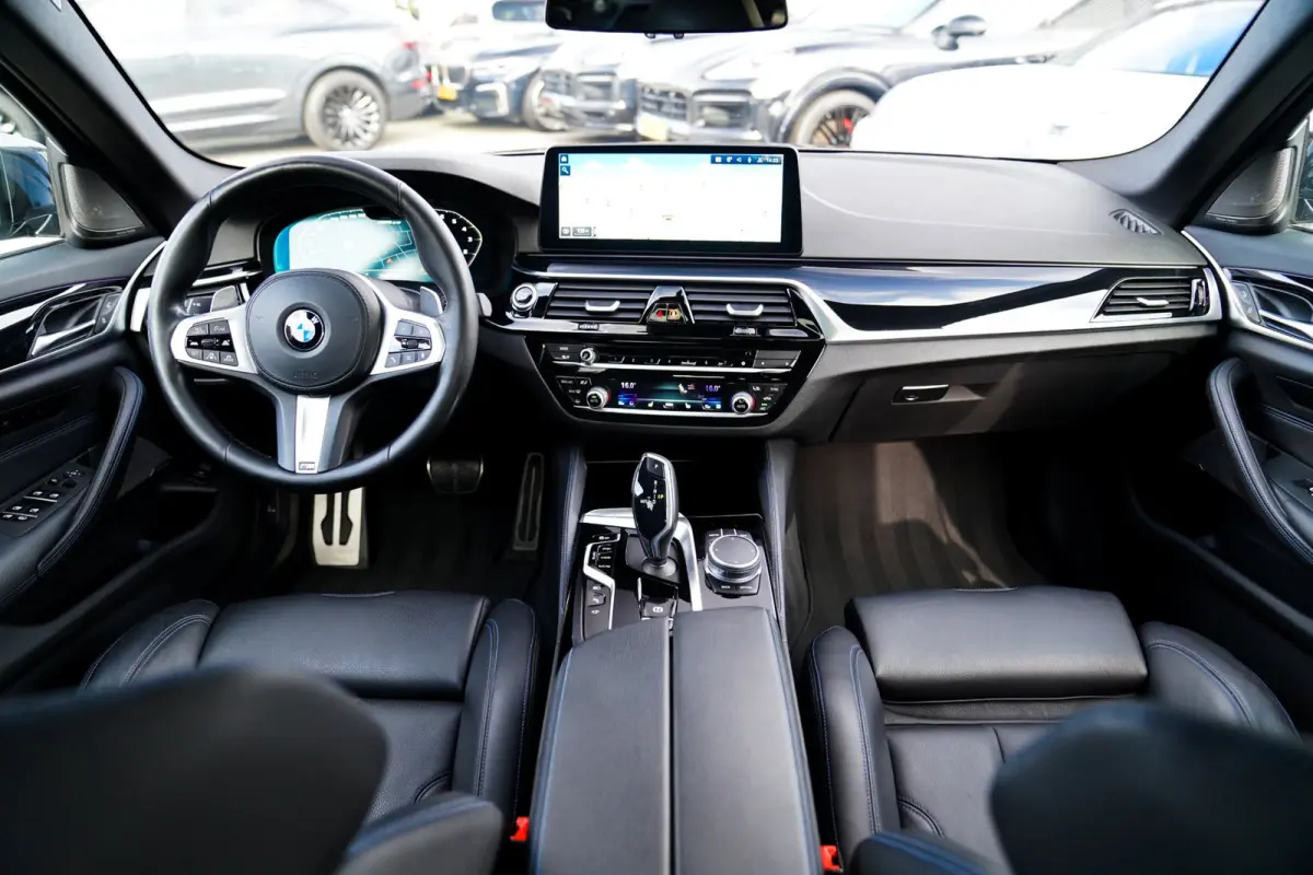 545e xDrive High Executive | Head Up Display | M-Kuipstoelen | Maxton-pakket | 360 Camera | harman/Kardon