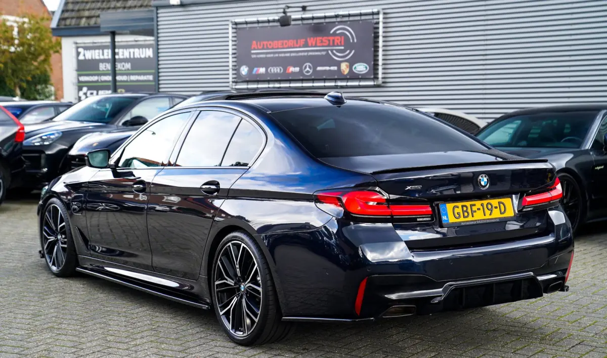 545e xDrive High Executive | Head Up Display | M-Kuipstoelen | Maxton-pakket | 360 Camera | harman/Kardon