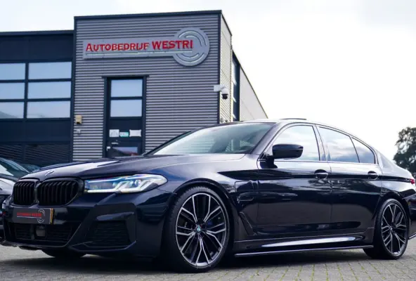 545e xDrive High Executive | Head Up Display | M-Kuipstoelen | Maxton-pakket | 360 Camera | harman/Kardon