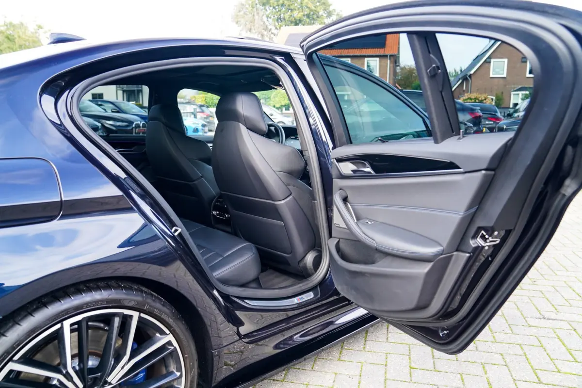 545e xDrive High Executive | Head Up Display | M-Kuipstoelen | Maxton-pakket | 360 Camera | harman/Kardon