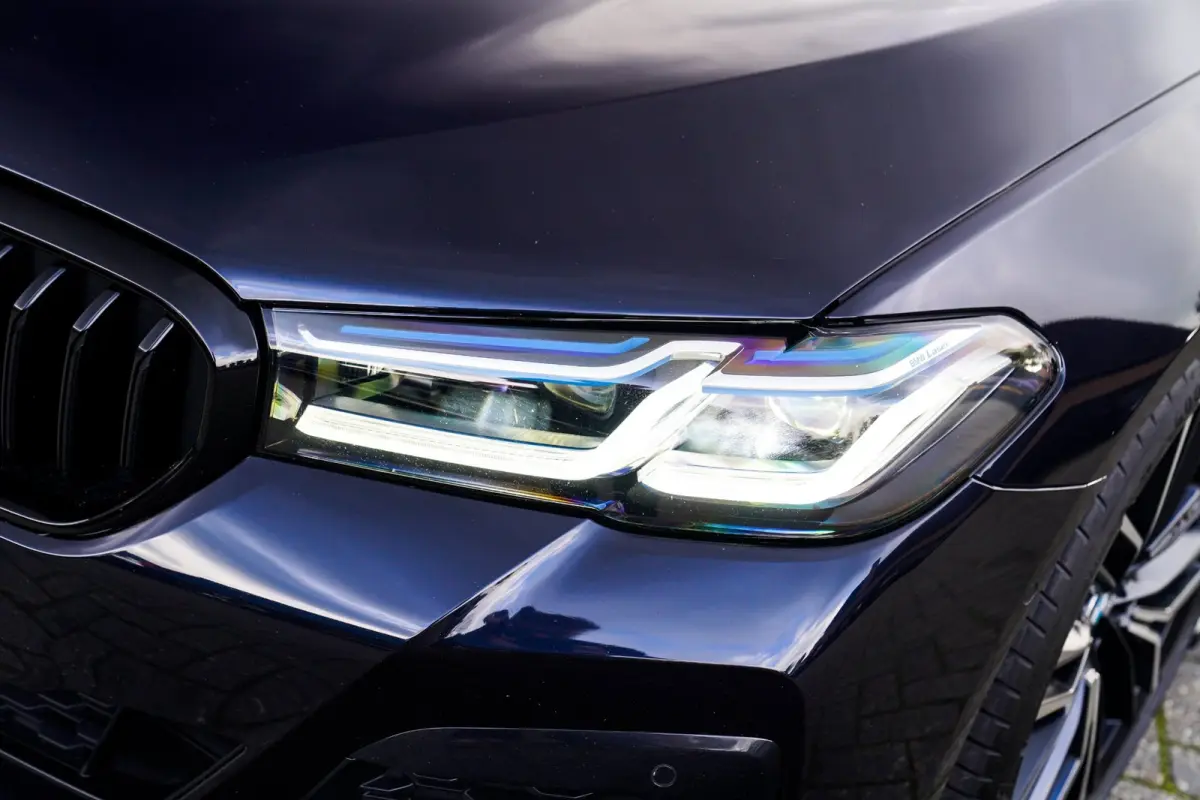 545e xDrive High Executive | Head Up Display | M-Kuipstoelen | Maxton-pakket | 360 Camera | harman/Kardon